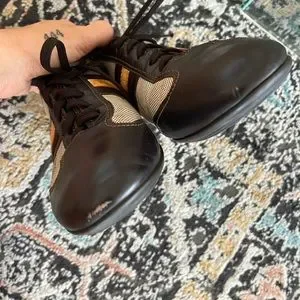 COPY - Vintage Louis Vuitton Sneakers Louis Vuitton | Shoes | Copy Vintage Louis Vuitton Sneakers  main image 2